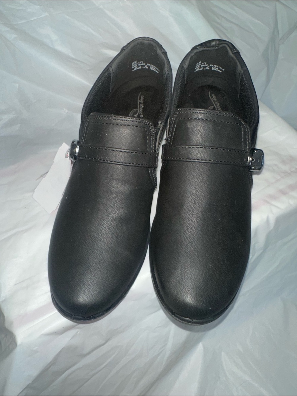 Women’s Black Slip-On Low Heel Shoes. Easy street comfort wave. - Picture 2 of 5